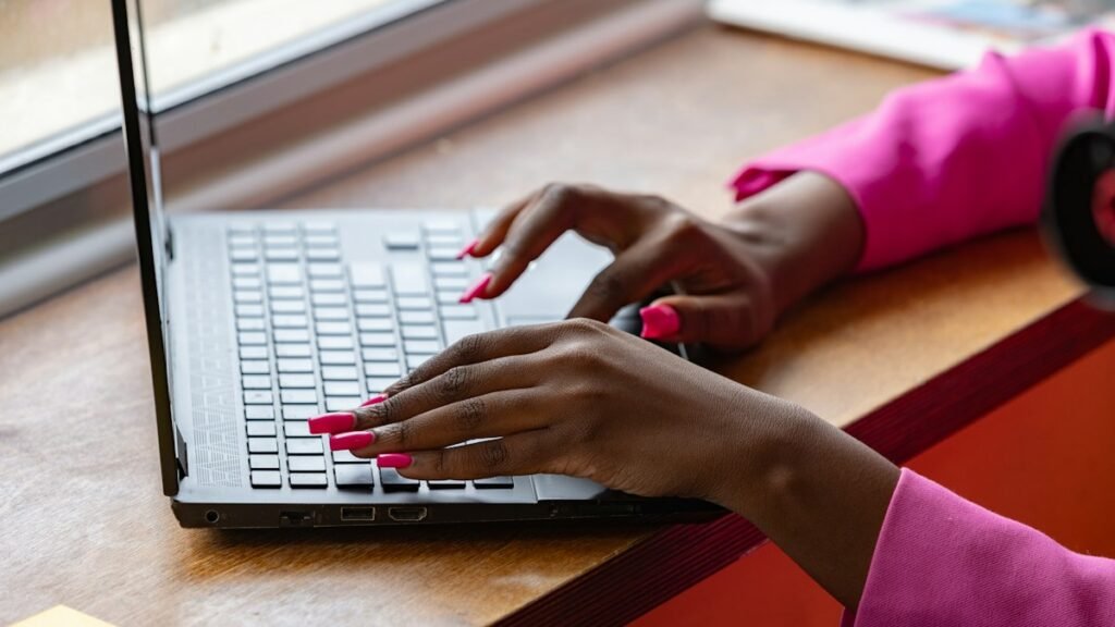 Candidature spontanée au Togo : méthode, exemple d’email et relance